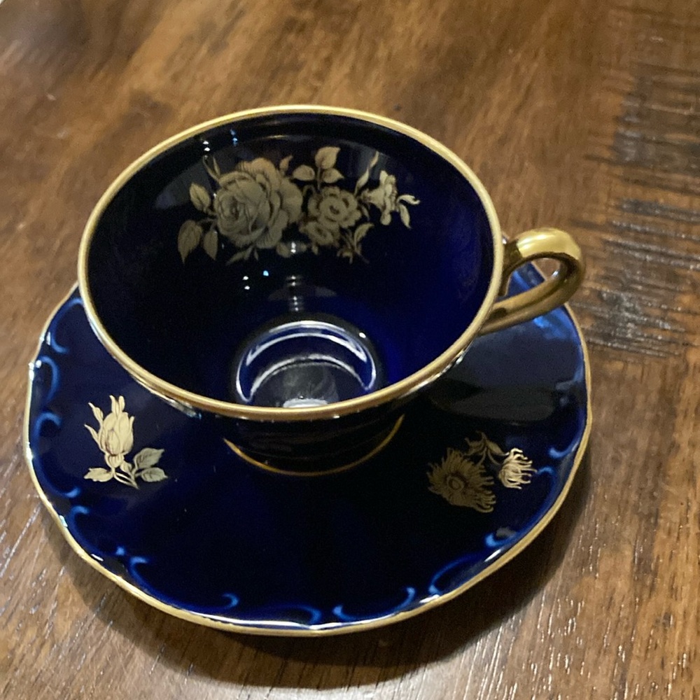 ECHT Blue and Gold Tea Set for Elegant Kitchens